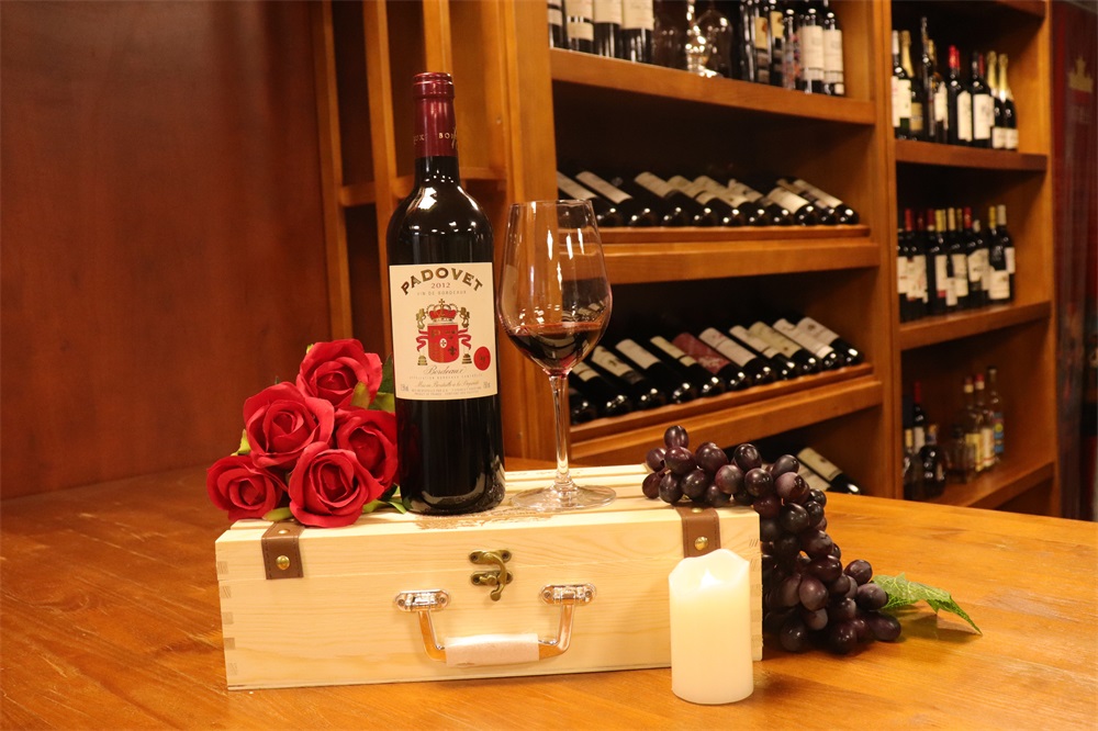 酒庄宅男黄色网址店需要投入多少资金