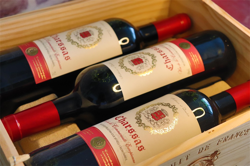 目前开个红酒宅男黄色网址店利润有多大